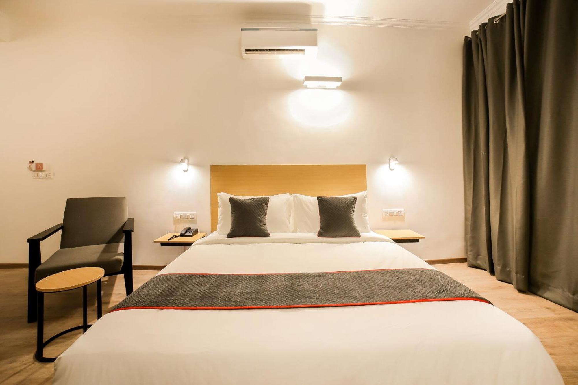 Townhouse 330 Dlf Phase-2 Near Leisure Valley Park Γκουργκάον Εξωτερικό φωτογραφία